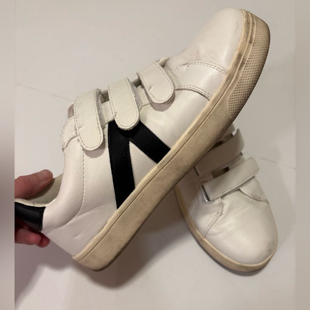 MIA Izzie Slip On Sneakers Black & White Size 6 - Picture 2 of 7